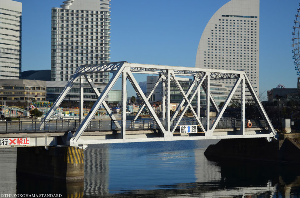 汽車道の橋梁2-THE YOKOHAMA STANDARD